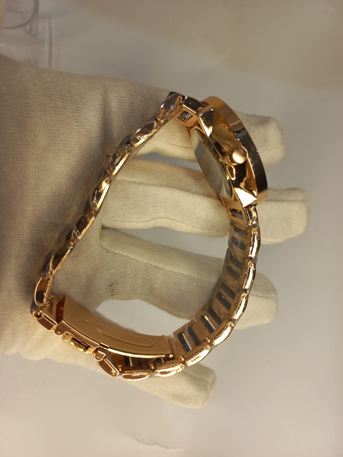 Two Tone Off Blue Golden Chain Dial